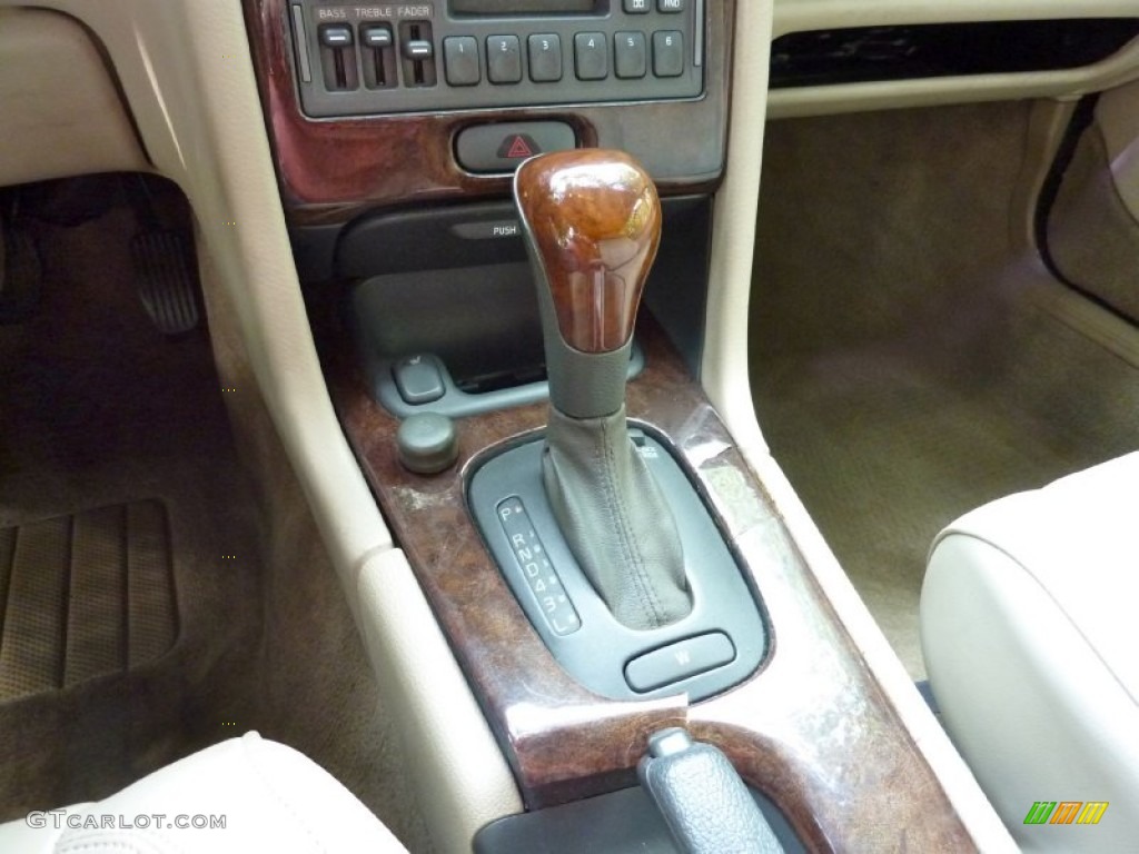 2001 Volvo C70 LT Convertible Transmission Photos