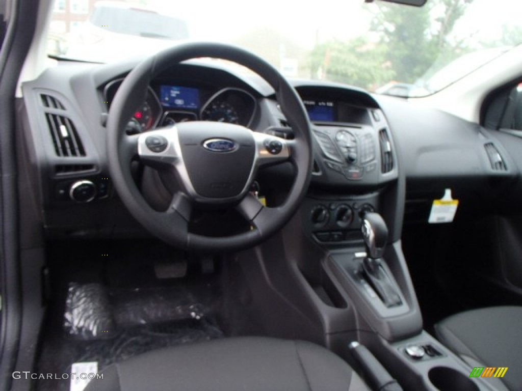 2014 Ford Focus S Sedan Charcoal Black Dashboard Photo #83722144