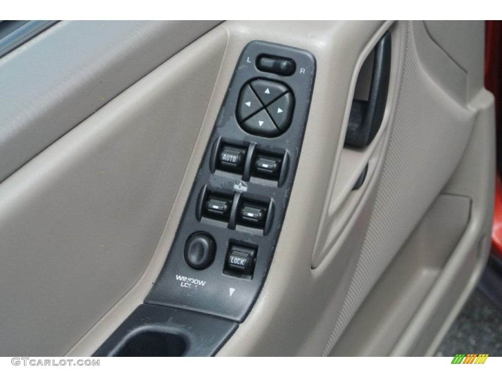 2003 Jeep Grand Cherokee Laredo Controls Photos