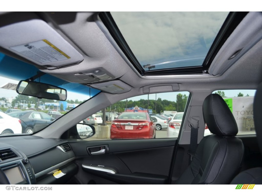 2013 Camry SE - Magnetic Gray Metallic / Black photo #11