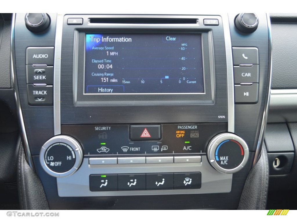 2013 Camry SE - Magnetic Gray Metallic / Black photo #12