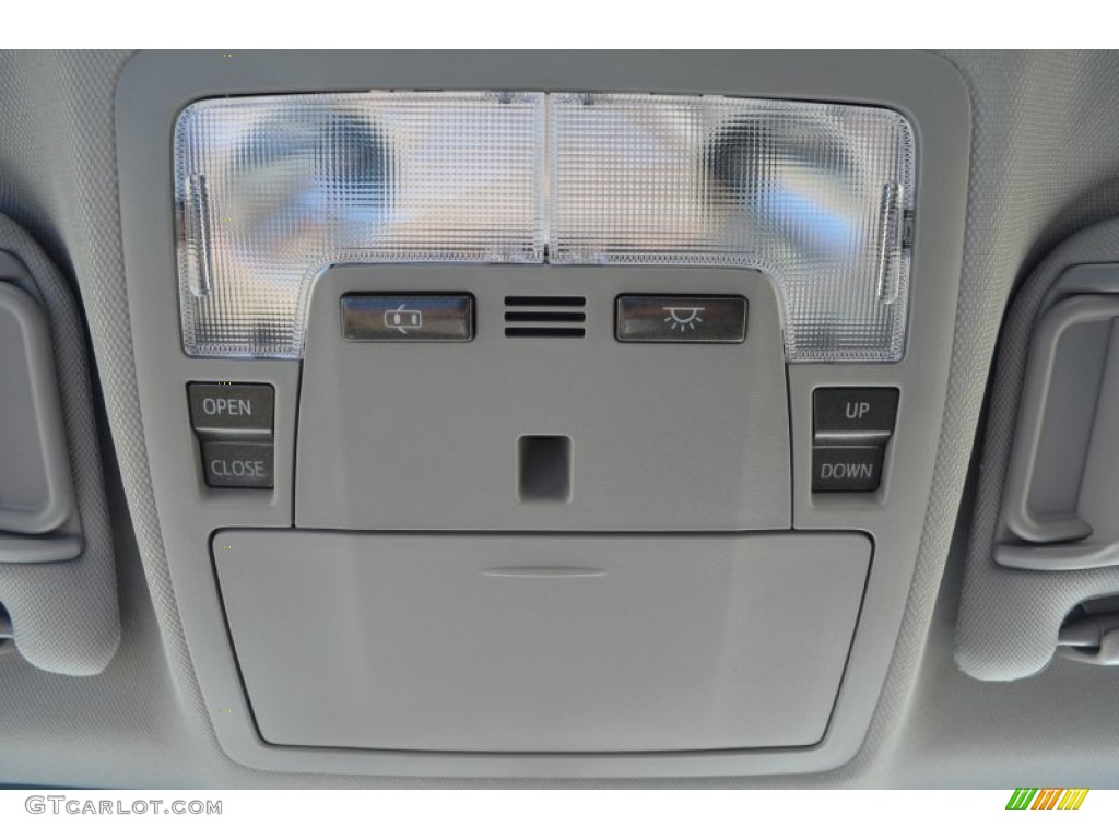 2013 Camry SE - Magnetic Gray Metallic / Black photo #18