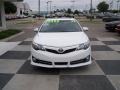 Super White - Camry SE Photo No. 2