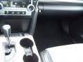 Super White - Camry SE Photo No. 20
