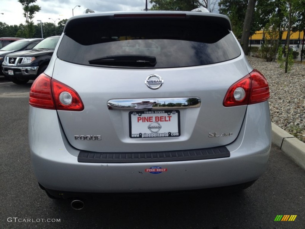 2011 Rogue SL AWD - Silver Ice Metallic / Black photo #6