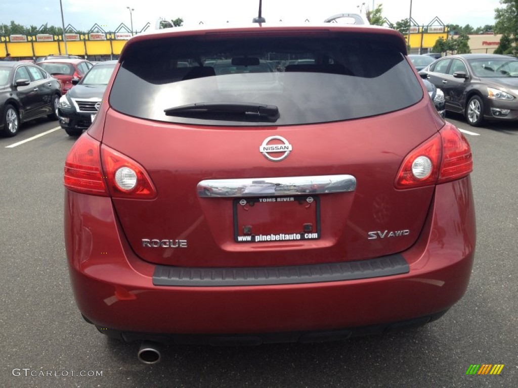 2011 Rogue SV AWD - Cayenne Red / Black photo #5