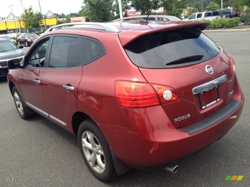 2011 Rogue SV AWD - Cayenne Red / Black photo #6