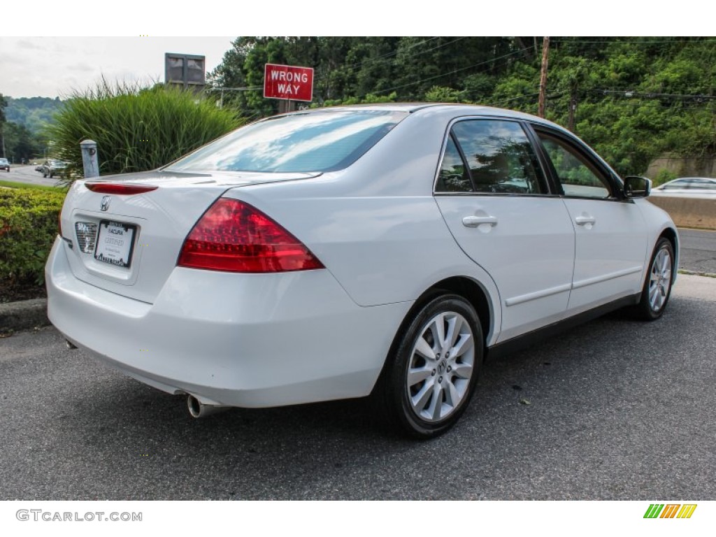 2007 Accord SE V6 Sedan - Taffeta White / Ivory photo #4