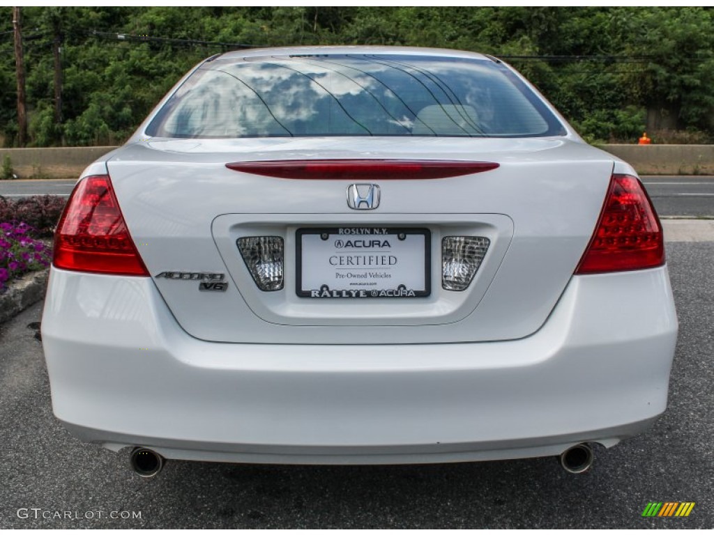 2007 Accord SE V6 Sedan - Taffeta White / Ivory photo #5