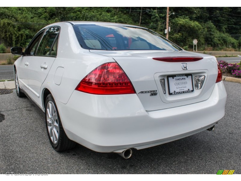 2007 Accord SE V6 Sedan - Taffeta White / Ivory photo #6