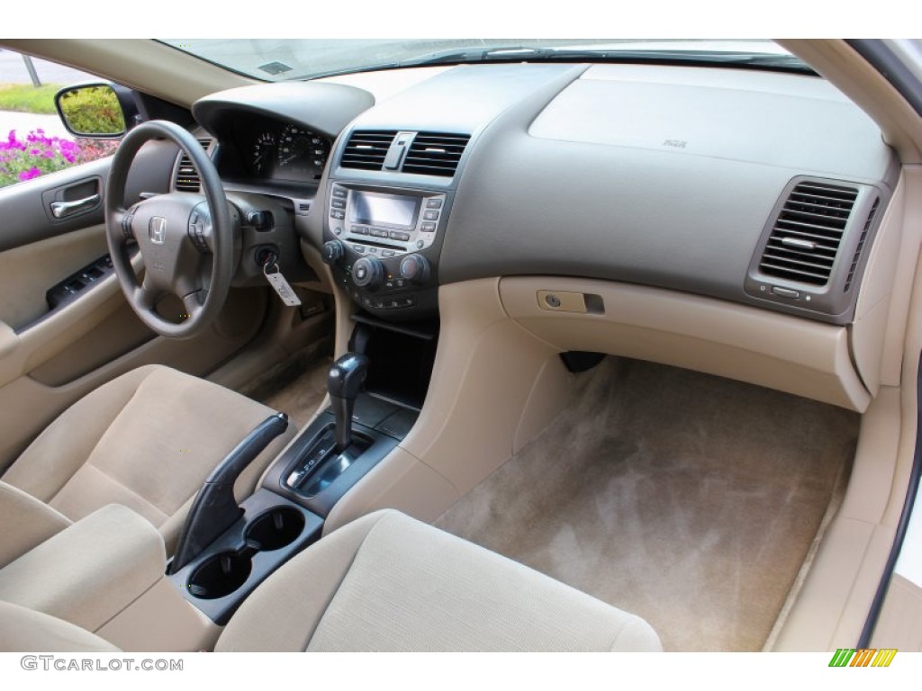 2007 Accord SE V6 Sedan - Taffeta White / Ivory photo #9