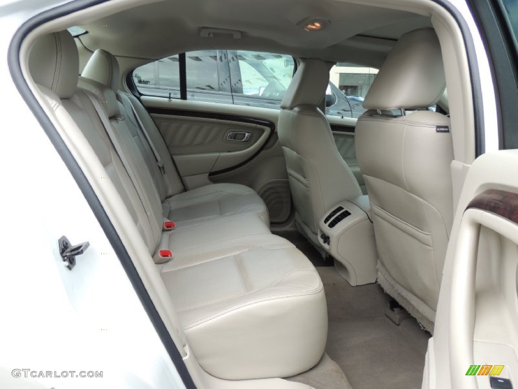 2010 Taurus Limited - White Platinum Metallic Tri-Coat / Light Stone photo #8