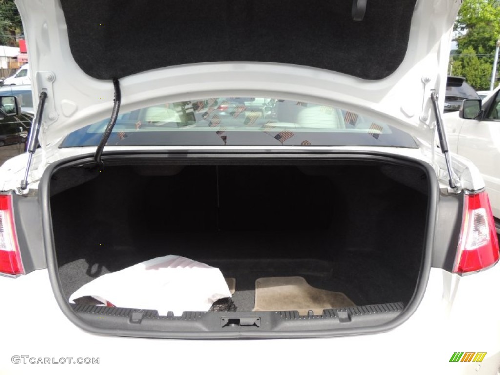 2010 Taurus Limited - White Platinum Metallic Tri-Coat / Light Stone photo #22