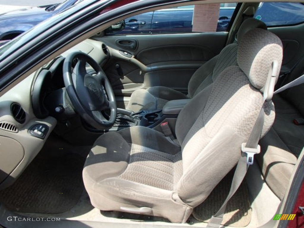 2001 Grand Am SE Coupe - Redfire Metallic / Dark Taupe photo #8