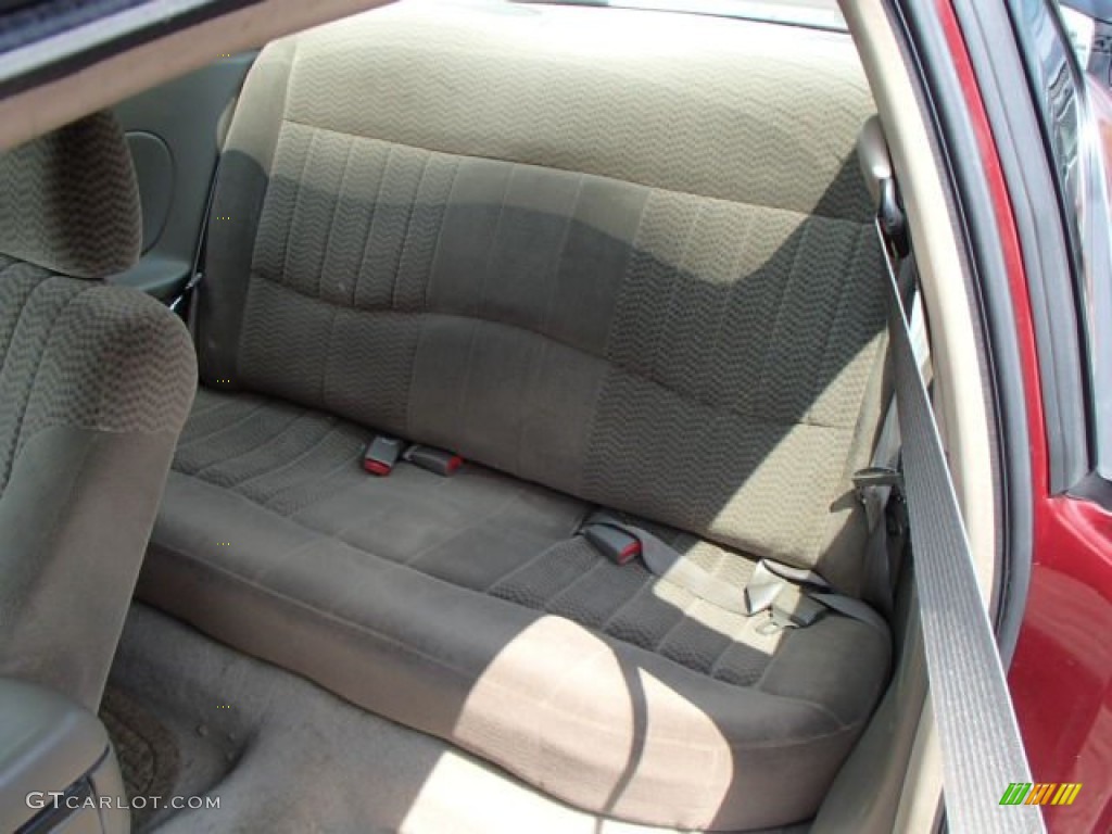2001 Grand Am SE Coupe - Redfire Metallic / Dark Taupe photo #10