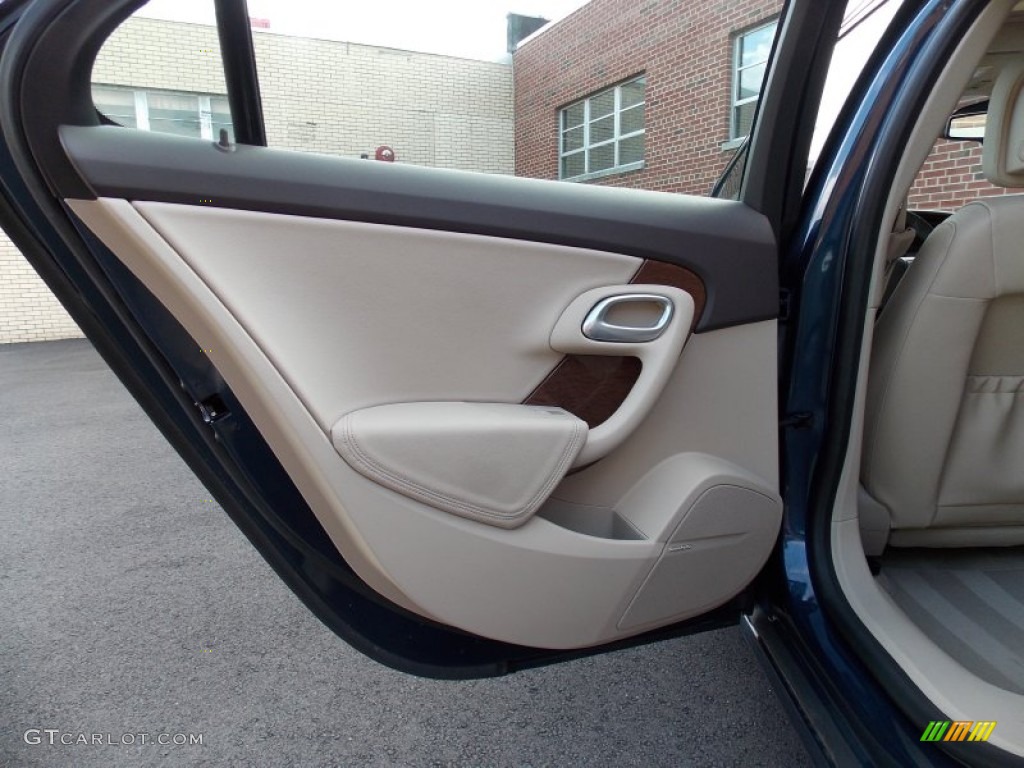 2011 Saab 9-5 Turbo4 Premium Sedan Parchment Door Panel Photo #83749243