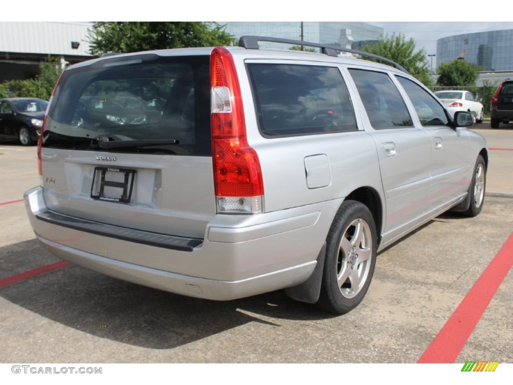 Silver Metallic 2007 Volvo V70 2.4 Exterior Photo #83749867