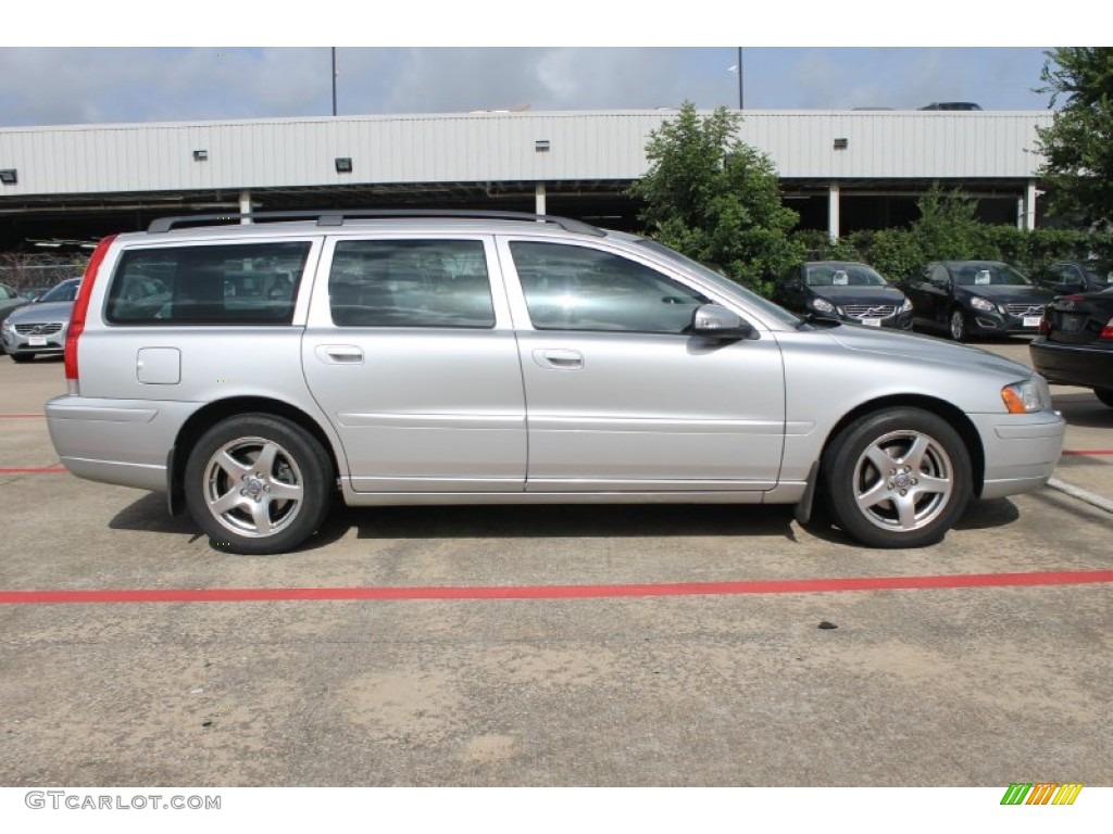 Silver Metallic 2007 Volvo V70 2.4 Exterior Photo #83749915