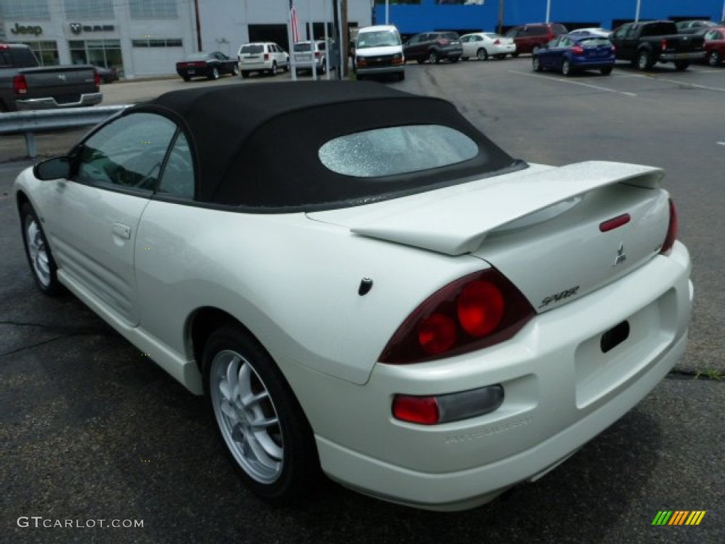 2002 Eclipse Spyder GT - Dover White Pearl / Black photo #13