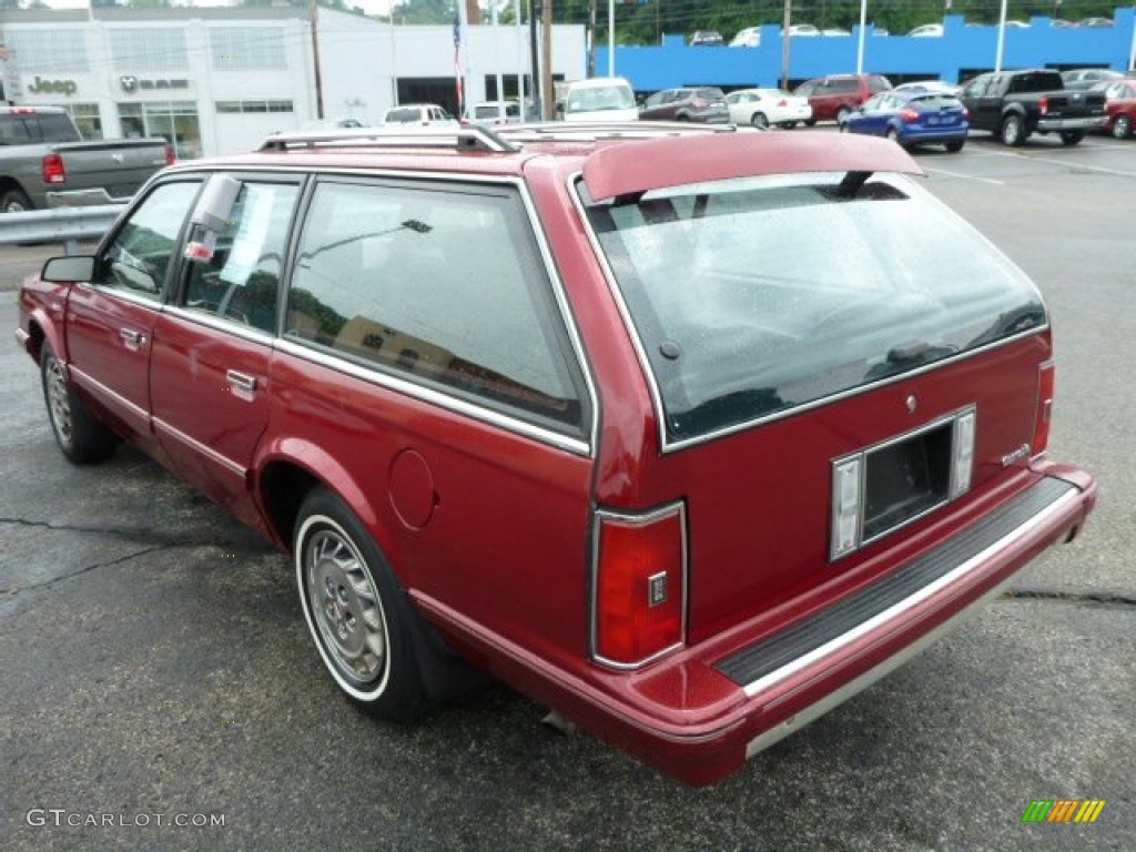 1996 Cutlass Ciera SL Wagon - Garnet Red / Red photo #13