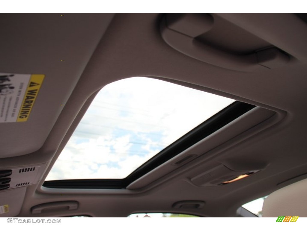 2011 3 Series 335i xDrive Sedan - Jet Black / Oyster/Black Dakota Leather photo #20