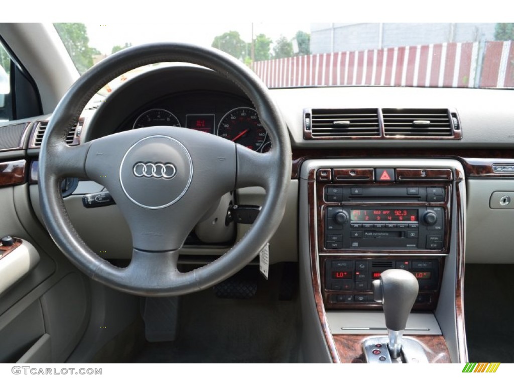 2003 Audi A4 1.8T quattro Sedan Dashboard Photos