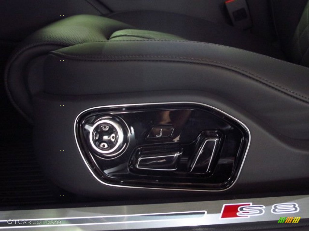 2014 Audi S8 quattro S Controls Photo #83757010