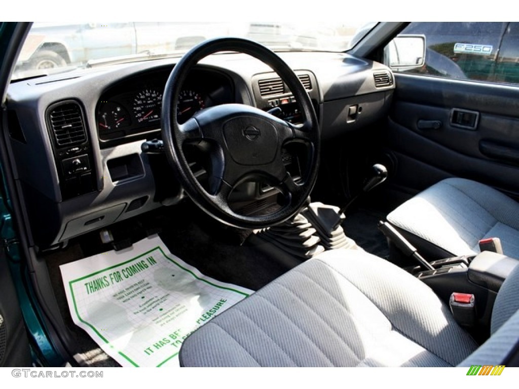 Gray Interior 1995 Nissan Hardbody Truck XE V6 Extended Cab 4x4 Photo #83759512