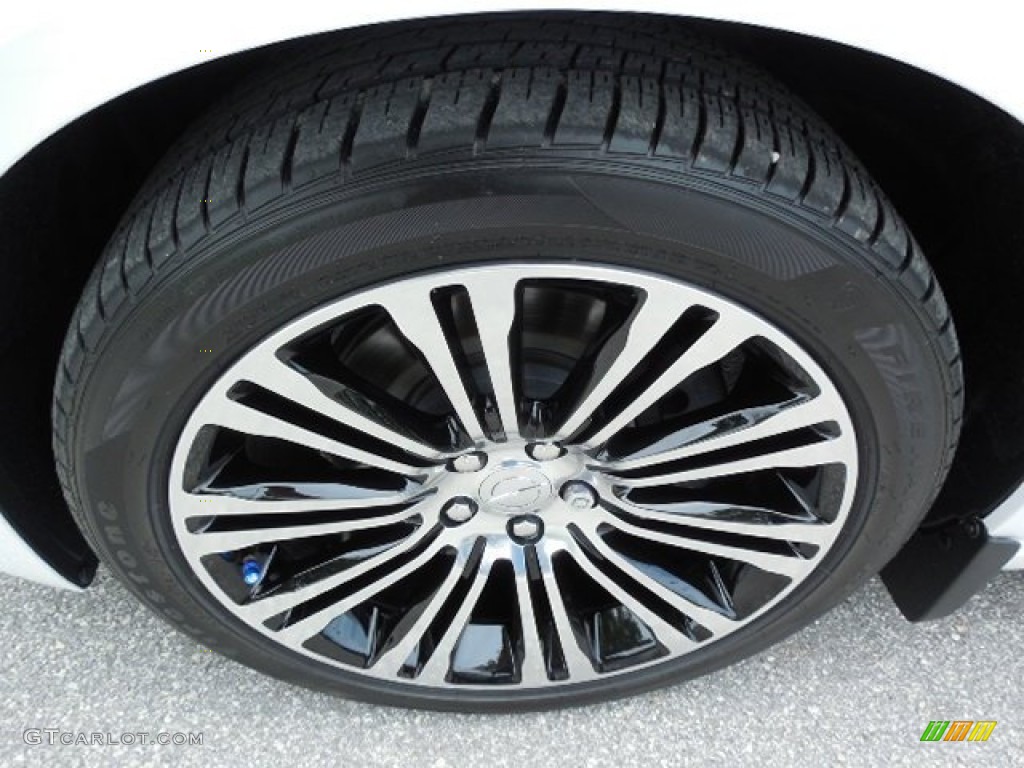 2013 Chrysler 300 S V8 Wheel Photos