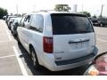 Stone White - Grand Caravan SXT Photo No. 3