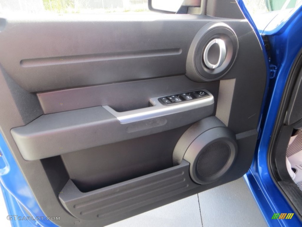 2007 Nitro R/T 4x4 - Electric Blue Pearl / Dark Slate Gray photo #29