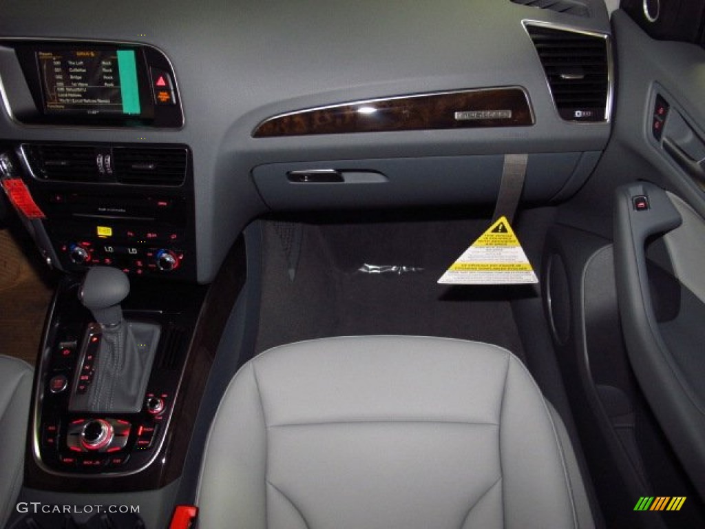2014 Audi Q5 3.0 TDI quattro Titanium Gray Dashboard Photo #83760644