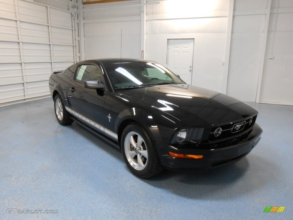 2007 Mustang V6 Premium Coupe - Black / Light Graphite photo #4