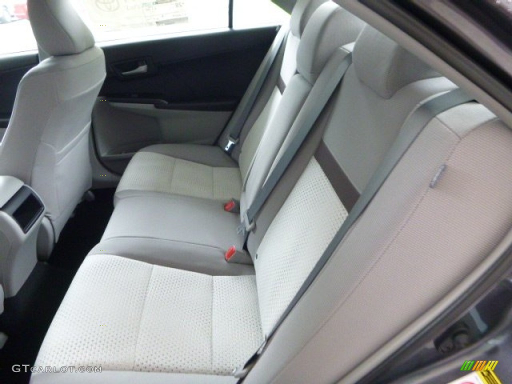 2013 Camry L - Magnetic Gray Metallic / Ash photo #13