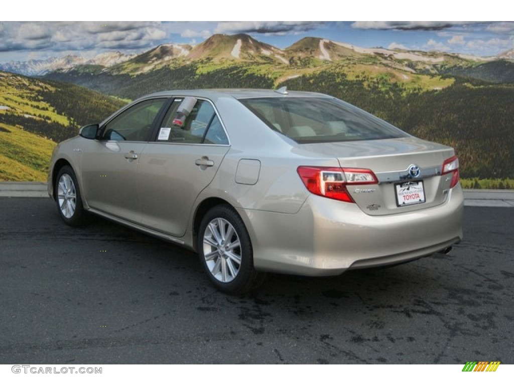 2013 Camry Hybrid XLE - Champagne Mica / Ivory photo #2