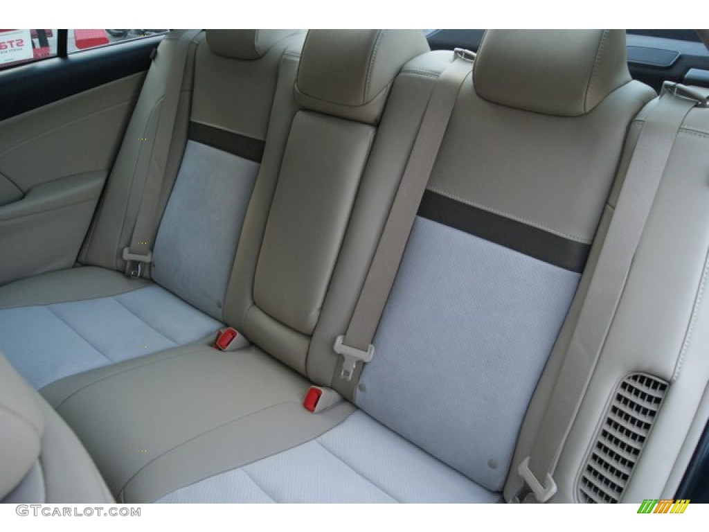2013 Camry Hybrid XLE - Cosmic Gray Metallic / Ivory photo #7