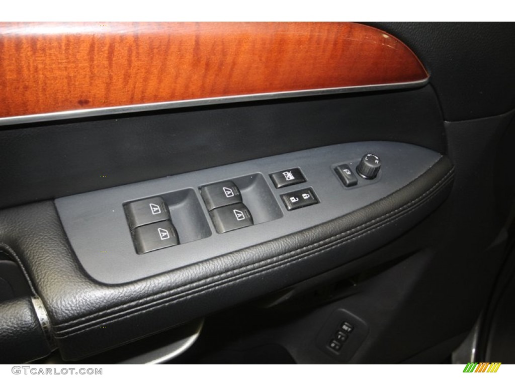 2010 QX 56 - Silver Graphite / Graphite photo #17