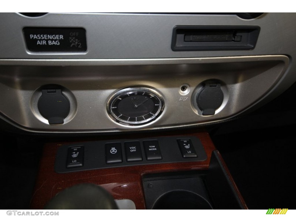 2010 QX 56 - Silver Graphite / Graphite photo #27