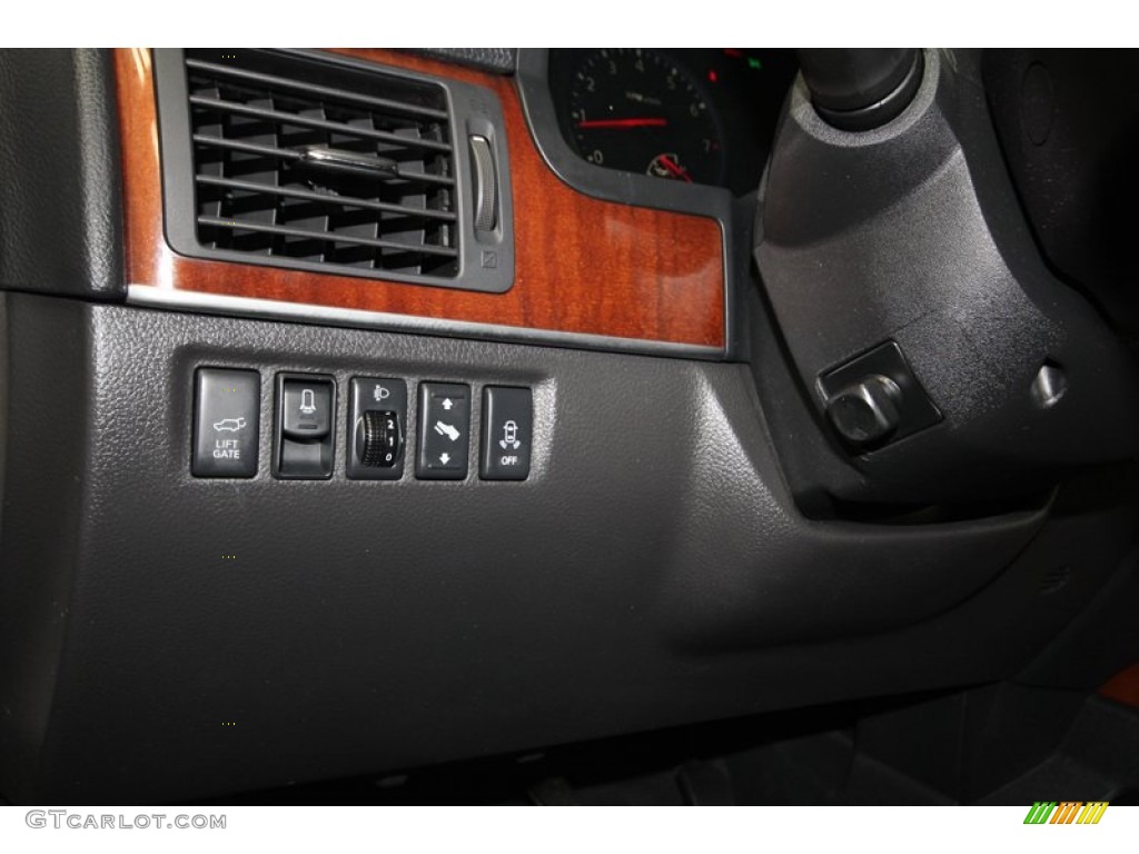2010 QX 56 - Silver Graphite / Graphite photo #33
