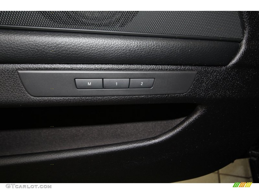 2011 5 Series 550i Sedan - Black Sapphire Metallic / Black photo #17