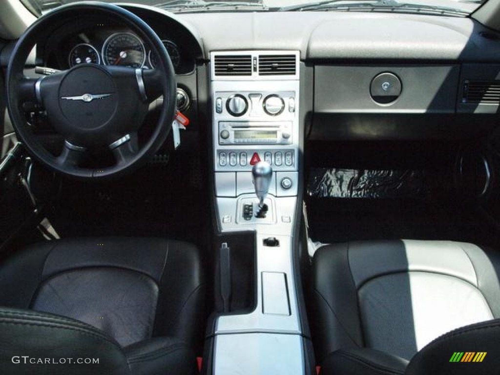 2006 Chrysler Crossfire Limited Coupe Dashboard Photos