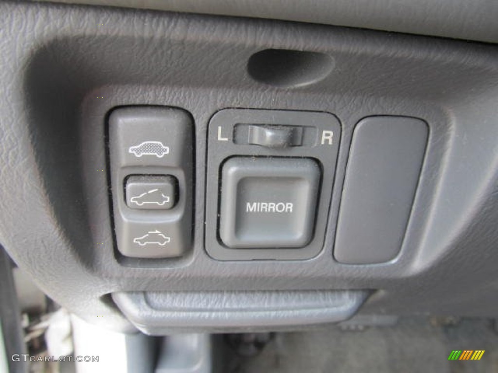 2000 Honda Civic EX Sedan Controls Photos
