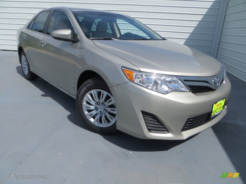 2013 Camry LE - Champagne Mica / Ivory photo #2