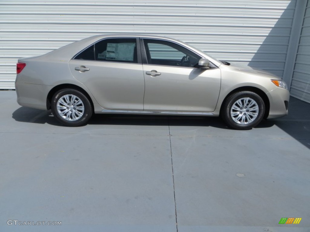 2013 Camry LE - Champagne Mica / Ivory photo #3