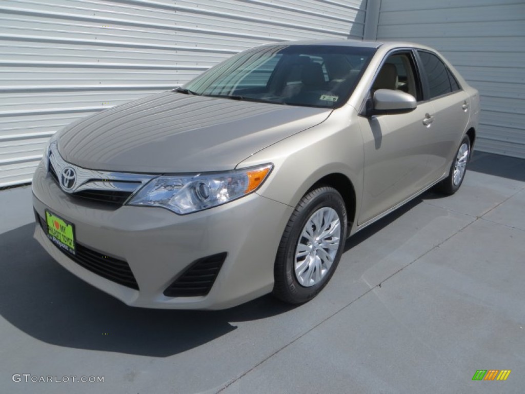 2013 Camry LE - Champagne Mica / Ivory photo #7