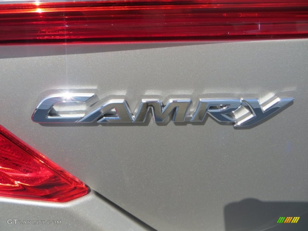 2013 Camry LE - Champagne Mica / Ivory photo #12