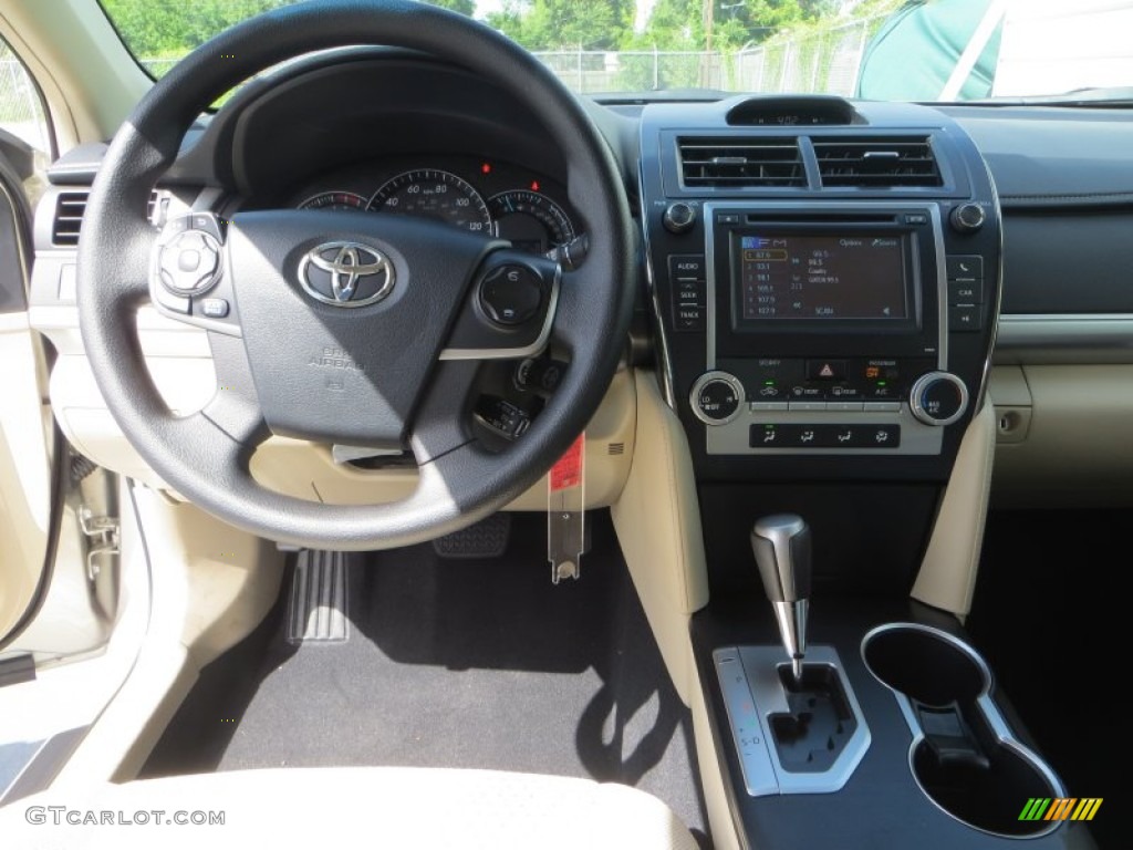 2013 Camry LE - Champagne Mica / Ivory photo #25