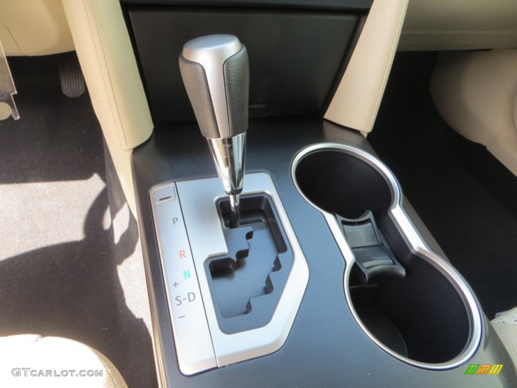 2013 Camry LE - Champagne Mica / Ivory photo #29