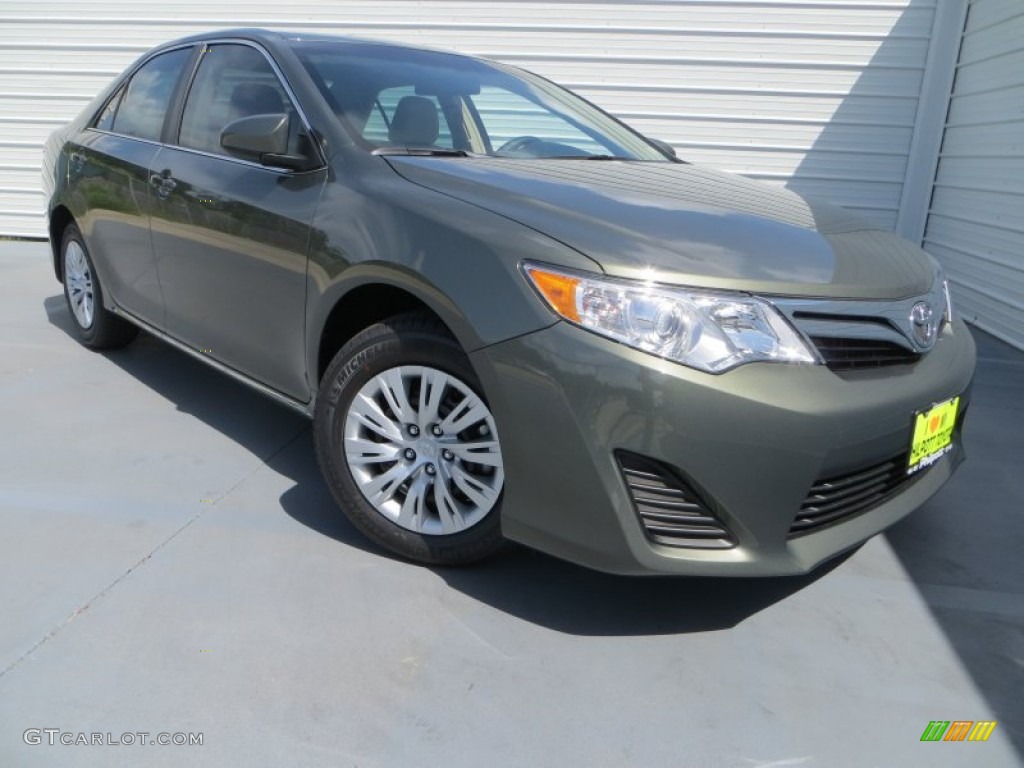 2013 Camry LE - Cypress Green Metallic / Ivory photo #1