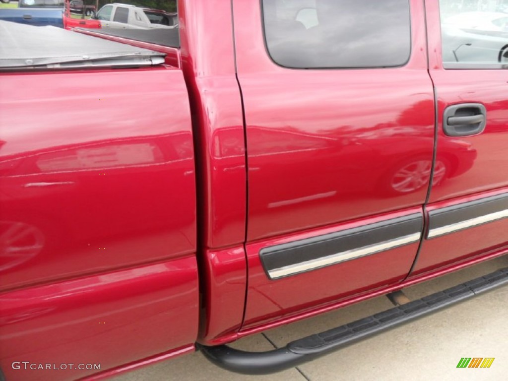 2006 Silverado 1500 LS Extended Cab 4x4 - Sport Red Metallic / Dark Charcoal photo #15